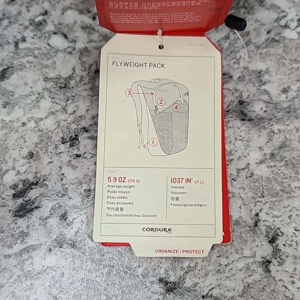 The North Face Flyweight Pack Asphalt Grey/Tnf Black One Size NEW - Picture 7 of 7